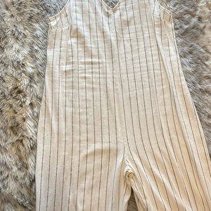 Urban romantic linen jumper